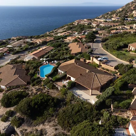 Casa Mira Con Piscina E Bellissima Vista Mare Semesterbostad